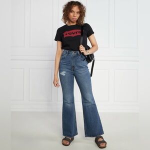 NWT Levi’s 70s High Flare Jeans Size 27.